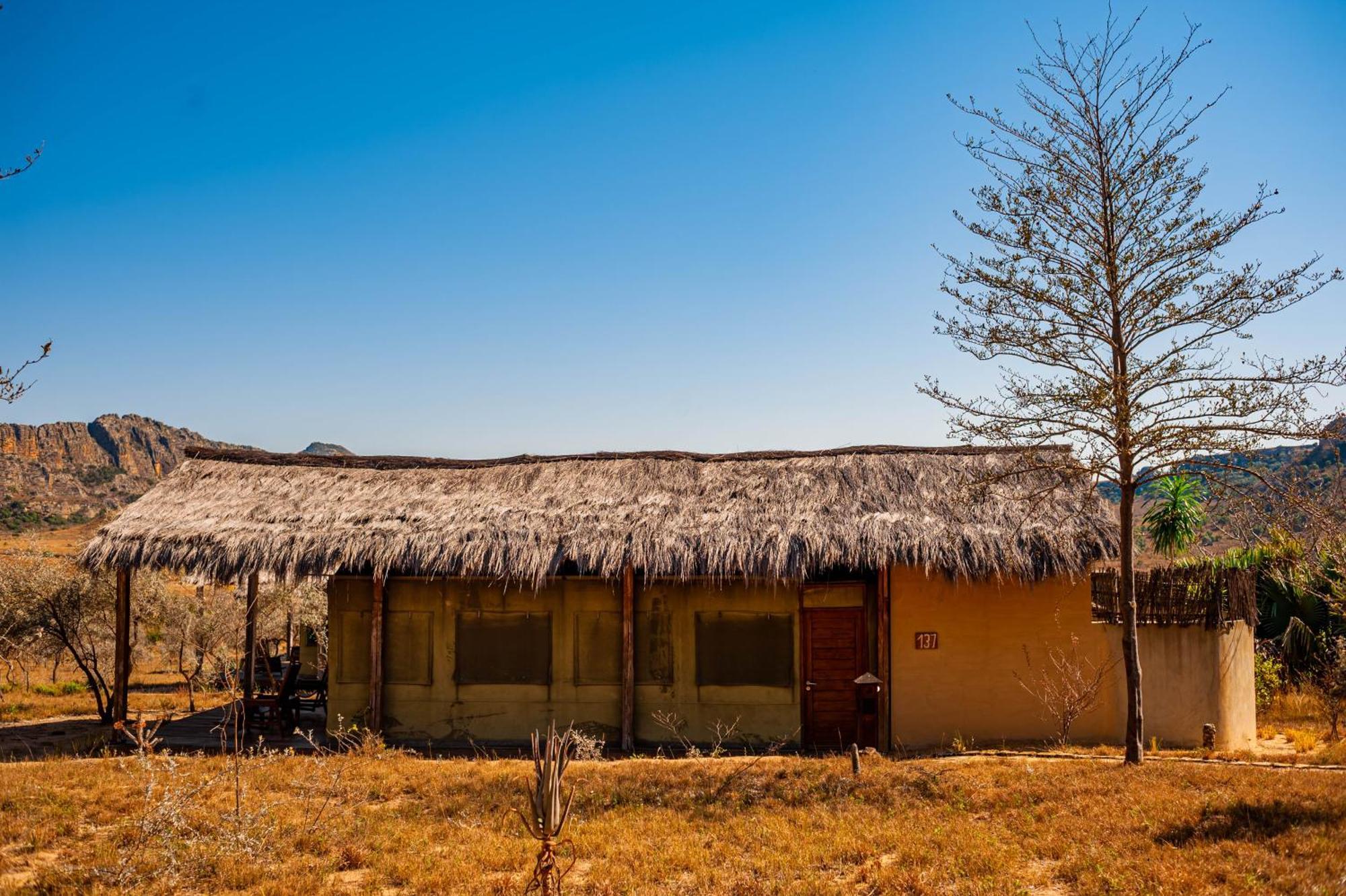 Satrana Lodge Ranohira 외부 사진